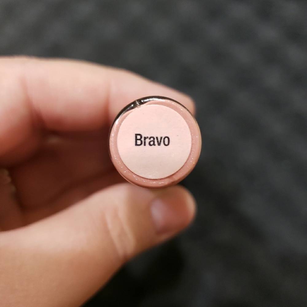 Lipsense - Picture 1 of 2